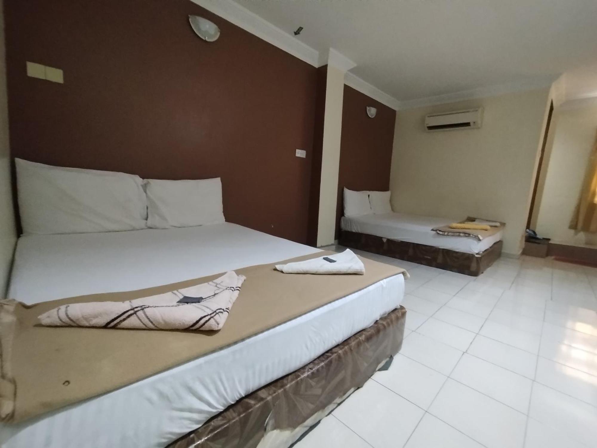 Sentosa Villa Hotel Klang Kültér fotó