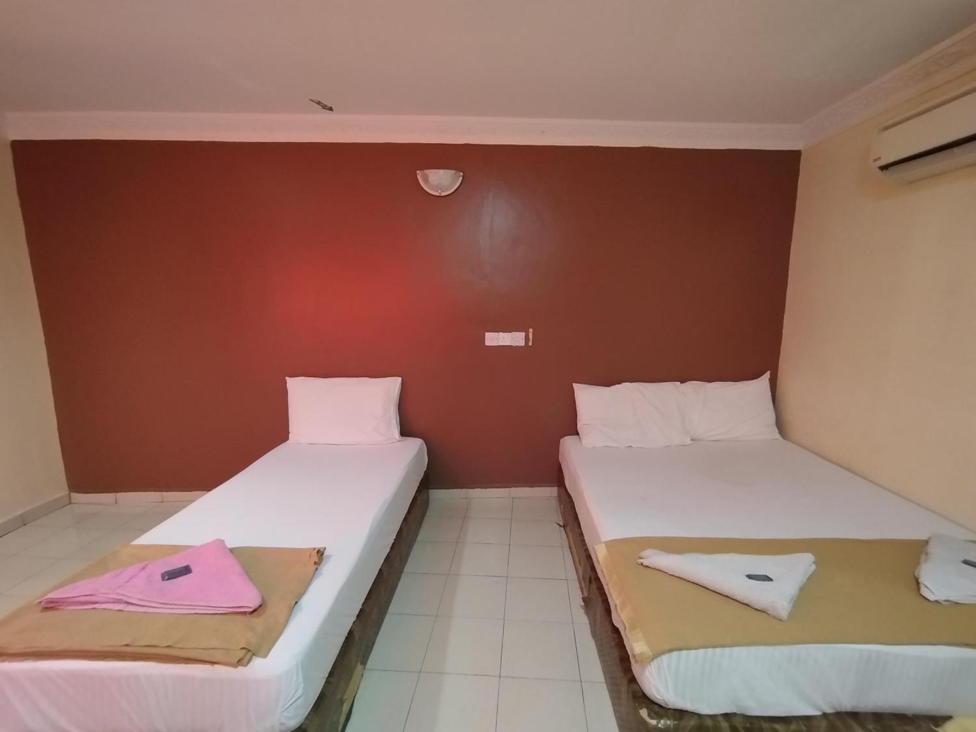 Sentosa Villa Hotel Klang Kültér fotó
